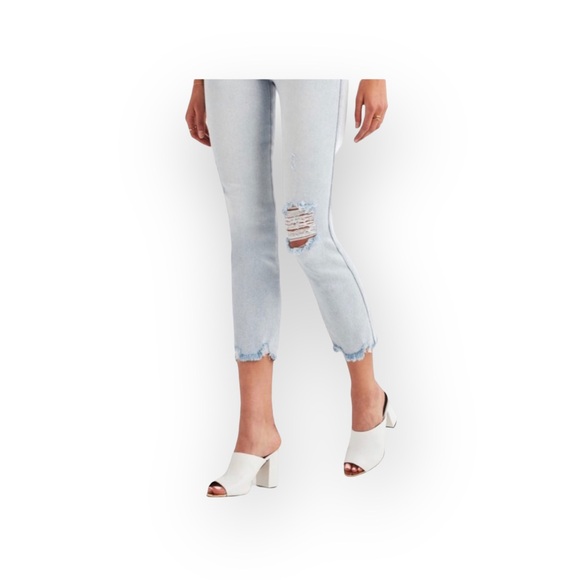 new 7 For All Mankind ® ㋛ Luxe Edie Destroy Rip Knee Crop Jeans ㋛ Vintage Cloud - Picture 3 of 16